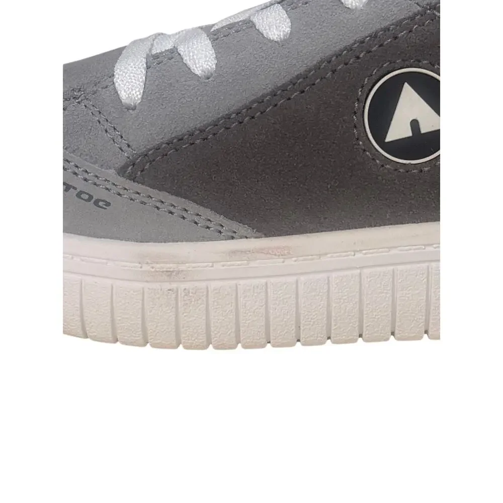 Men’s sz 7 Wide, Airwalk athletic footwear